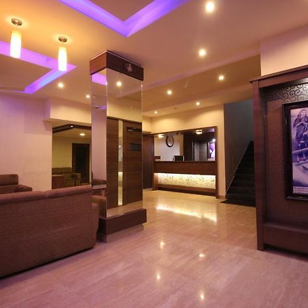 Hotel Laxmibai Palace Ширді Екстер'єр фото